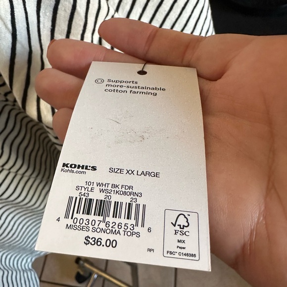 Black and white stripe plus size top xxl - Picture 8 of 9